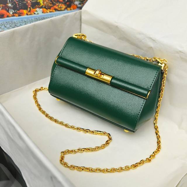 （型号🔍2218）New💥Dolce & Gabbana 杜嘉班纳 手提单肩斜挎包😍独特的旋转锁🔒体现出