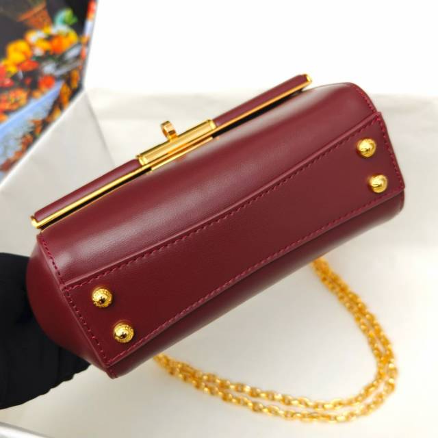 （型号🔍2218）New💥Dolce & Gabbana 杜嘉班纳 手提单肩斜挎包😍独特的旋转锁🔒体现出