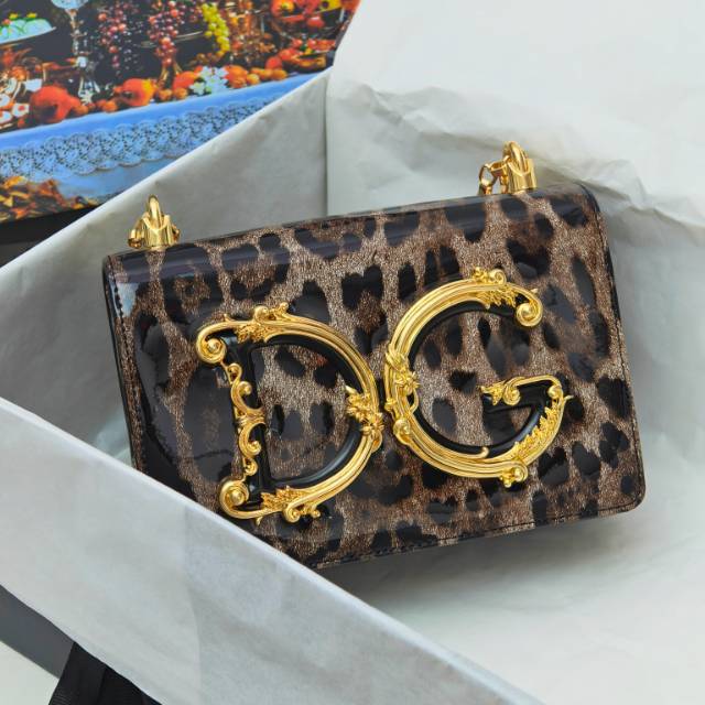 1019#豹纹海外代购✔️Dolce & Gabbana 杜嘉班纳 链条手提斜挎➰细腻手工制造 👏🏻进口