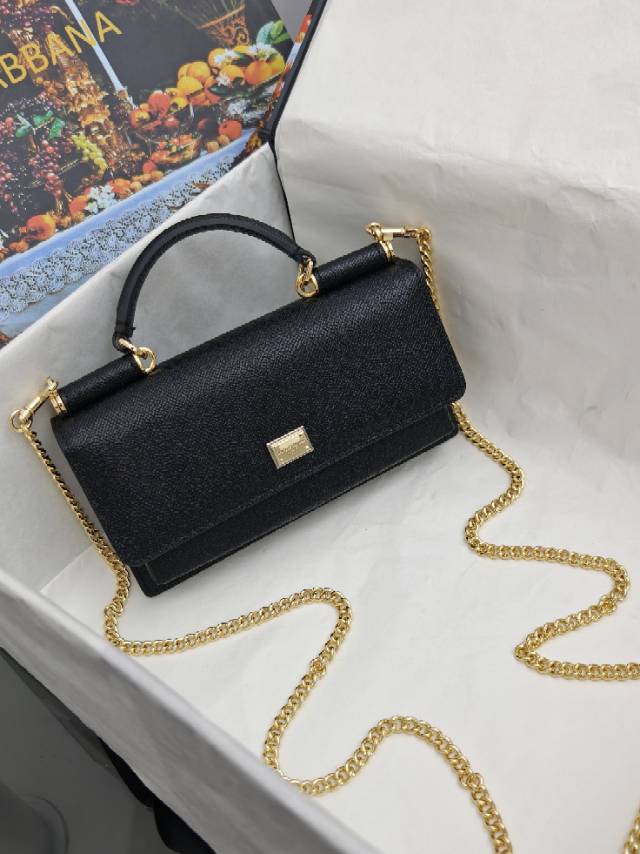 （型号🔍1086#）New💥Dolce & Gabbana 杜嘉班纳进口牛皮😍链条手提斜挎包✨正面翻盖采