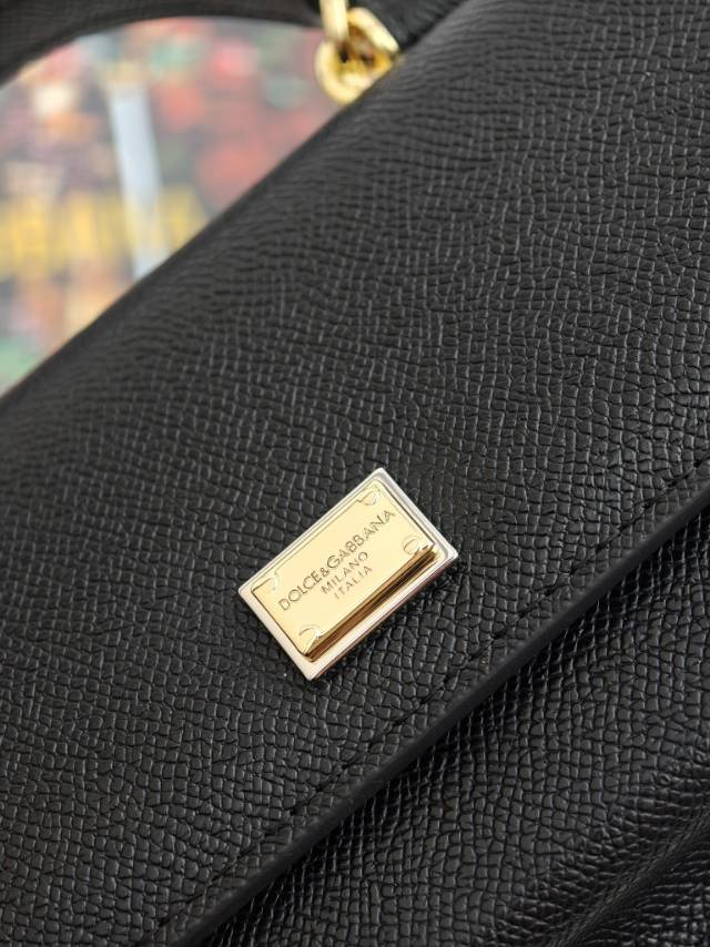 （型号🔍1086#）New💥Dolce & Gabbana 杜嘉班纳进口牛皮😍链条手提斜挎包✨正面翻盖采