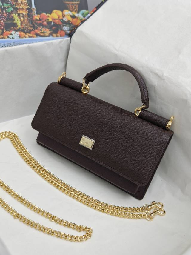（型号🔍1086#）New💥Dolce & Gabbana 杜嘉班纳进口牛皮😍链条手提斜挎包✨正面翻盖采