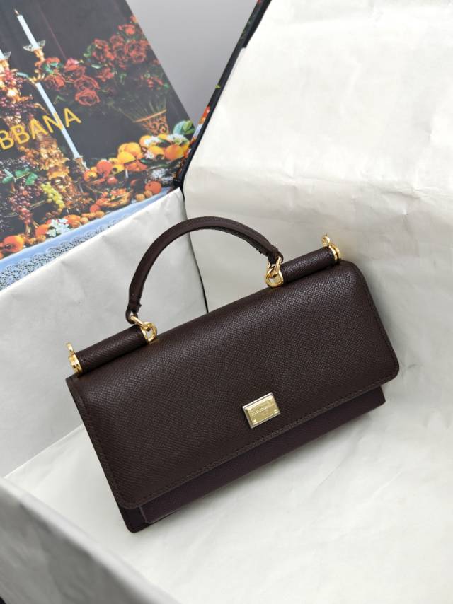 （型号🔍1086#）New💥Dolce & Gabbana 杜嘉班纳进口牛皮😍链条手提斜挎包✨正面翻盖采