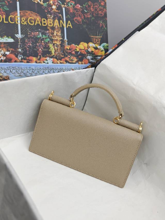 （型号🔍1086#）New💥Dolce & Gabbana 杜嘉班纳进口牛皮😍链条手提斜挎包✨正面翻盖采