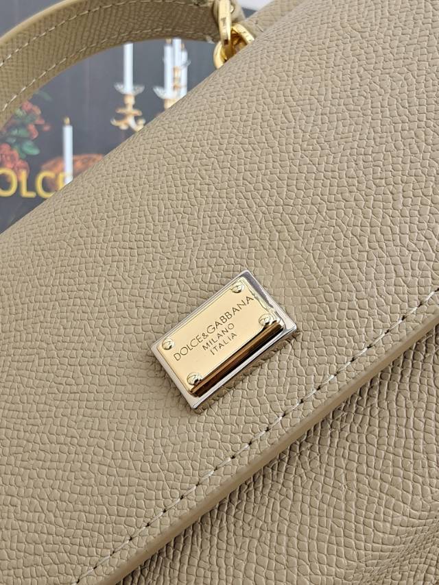 （型号🔍1086#）New💥Dolce & Gabbana 杜嘉班纳进口牛皮😍链条手提斜挎包✨正面翻盖采