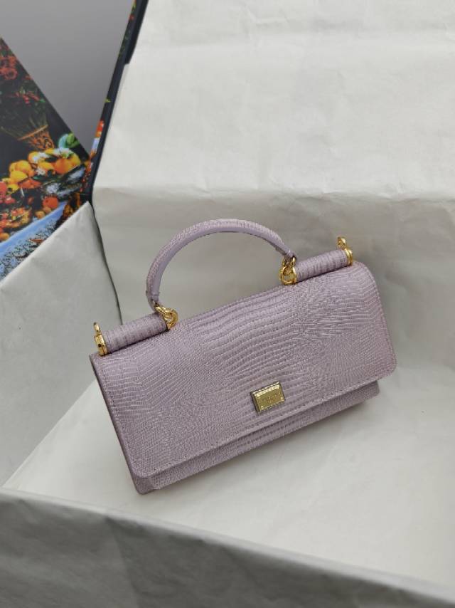 （型号🔍1086#）New💥Dolce & Gabbana 杜嘉班纳进口牛皮😍链条手提斜挎包✨正面翻盖采