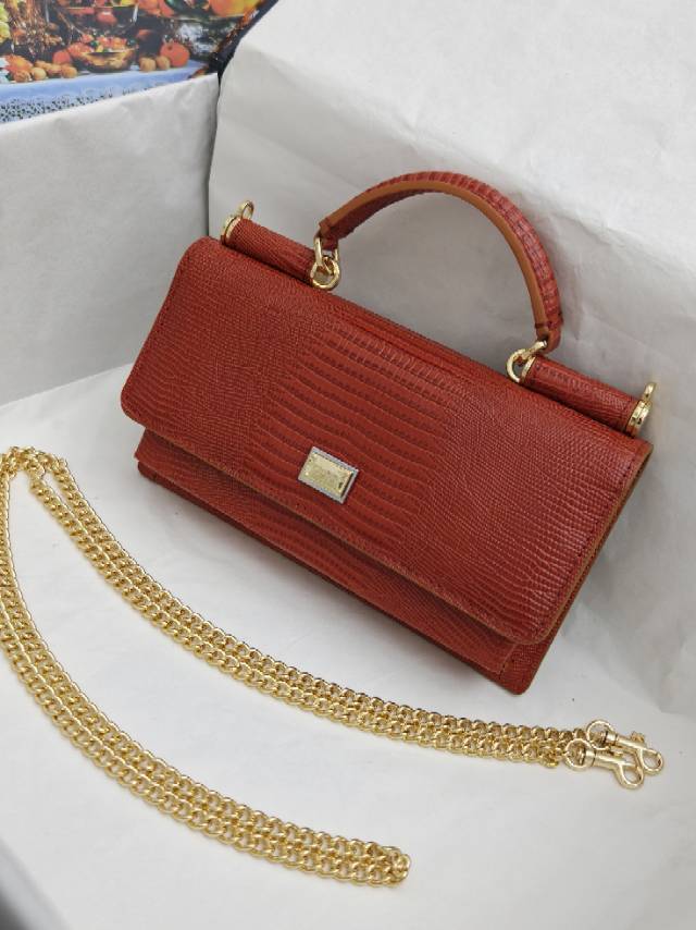 （型号🔍1086#）New💥Dolce & Gabbana 杜嘉班纳进口牛皮😍链条手提斜挎包✨正面翻盖采
