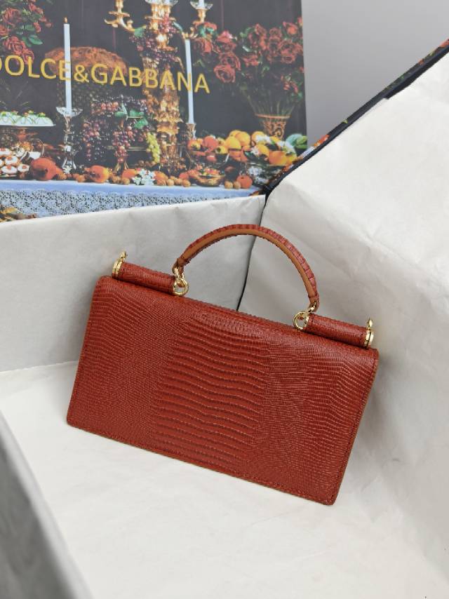 （型号🔍1086#）New💥Dolce & Gabbana 杜嘉班纳进口牛皮😍链条手提斜挎包✨正面翻盖采