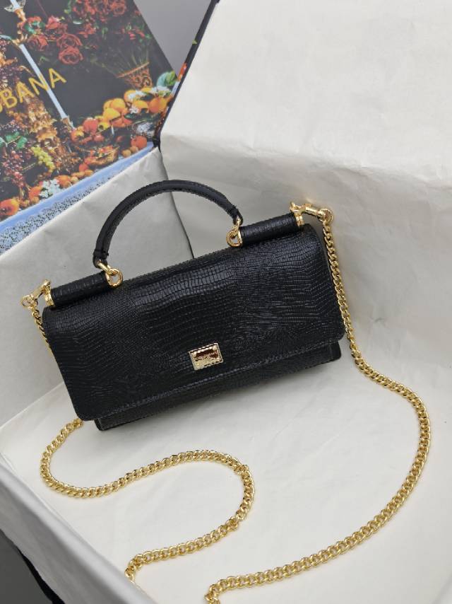 （型号🔍1086#）New💥Dolce & Gabbana 杜嘉班纳进口牛皮😍链条手提斜挎包✨正面翻盖采