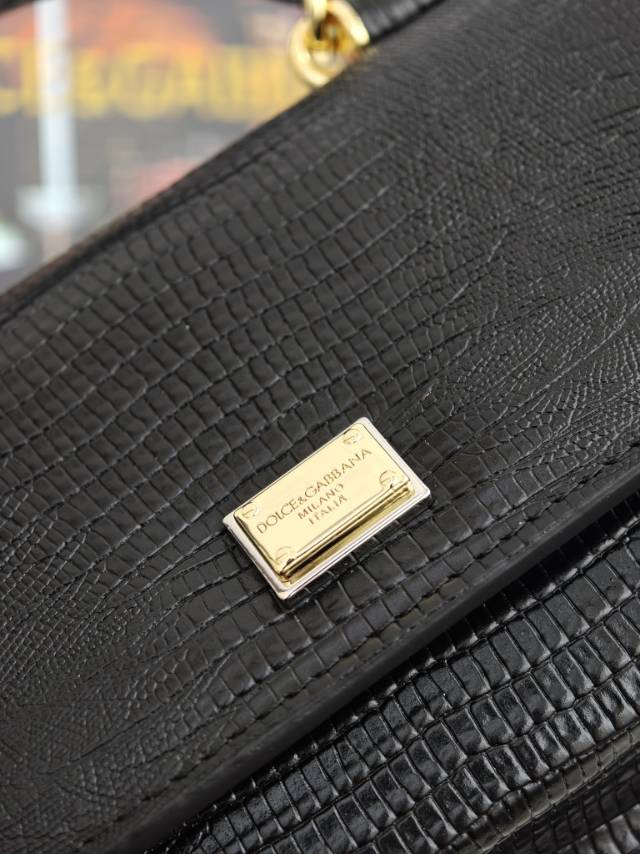 （型号🔍1086#）New💥Dolce & Gabbana 杜嘉班纳进口牛皮😍链条手提斜挎包✨正面翻盖采