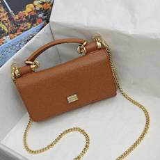 ╭┈┈┈┈┈┈┈┈┈╮【Dolce & Gabbana 杜嘉班纳】进口牛皮╰┈┈┈┈┈┈┈┈┈简单时尚为 ╭┈┈┈┈┈┈┈┈┈╮【Dolce & Gabbana 杜嘉班纳】进口牛皮╰┈┈┈┈┈┈┈┈┈简单时尚为