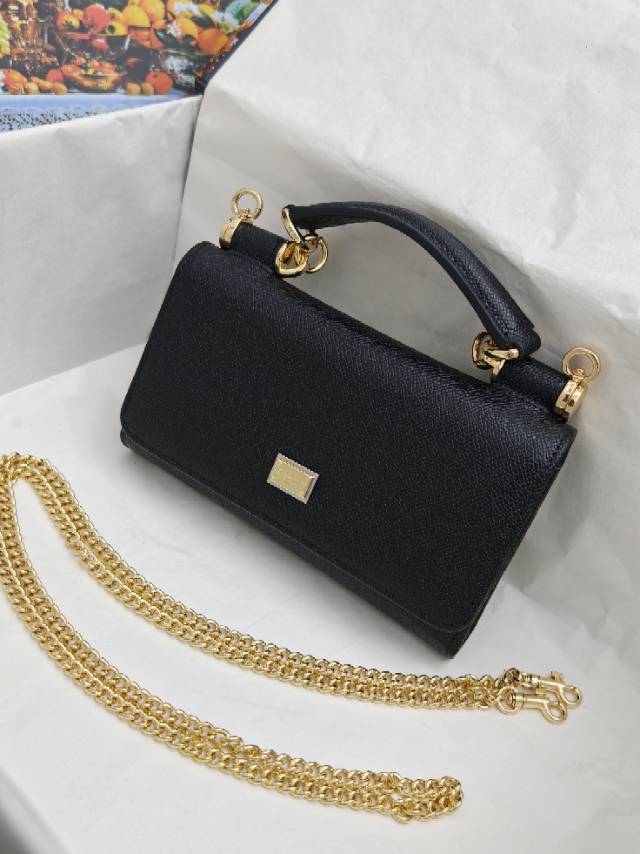 ╭┈┈┈┈┈┈┈┈┈╮ 【Dolce & Gabbana 杜嘉班纳】进口牛皮╰┈┈┈┈┈┈┈┈┈简单时尚