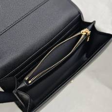 ╭┈┈┈┈┈┈┈┈┈╮ 【Dolce & Gabbana 杜嘉班纳】进口牛皮╰┈┈┈┈┈┈┈┈┈简单时尚 ╭┈┈┈┈┈┈┈┈┈╮ 【Dolce & Gabbana 杜嘉班纳】进口牛皮╰┈┈┈┈┈┈┈┈┈简单时尚