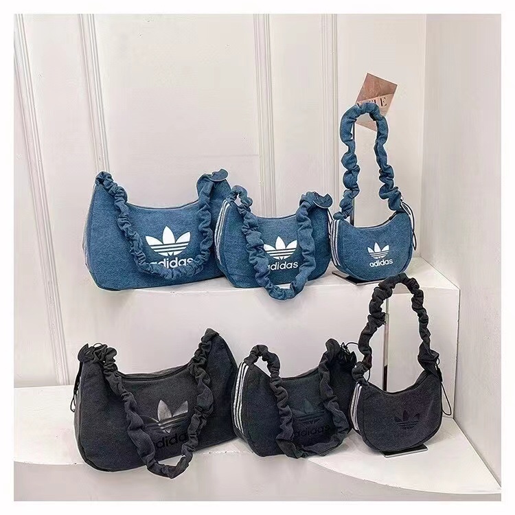 💰95 ！AD云朵包三叶草女包休闲斜挎包腋下包单肩包手提包！