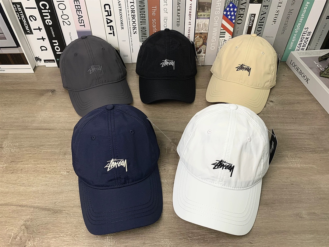 P43💰!高品质软顶速干帽!🇺🇸斯图西轻便防晒软顶速干棒球帽,颜色如图!