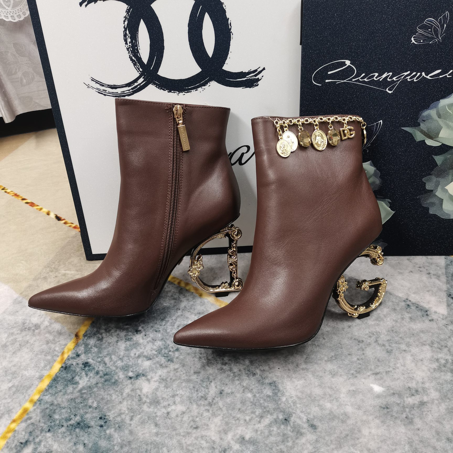 High-End DG Logo Short Boots with Perfect Details and Premium Materials - 图片 3