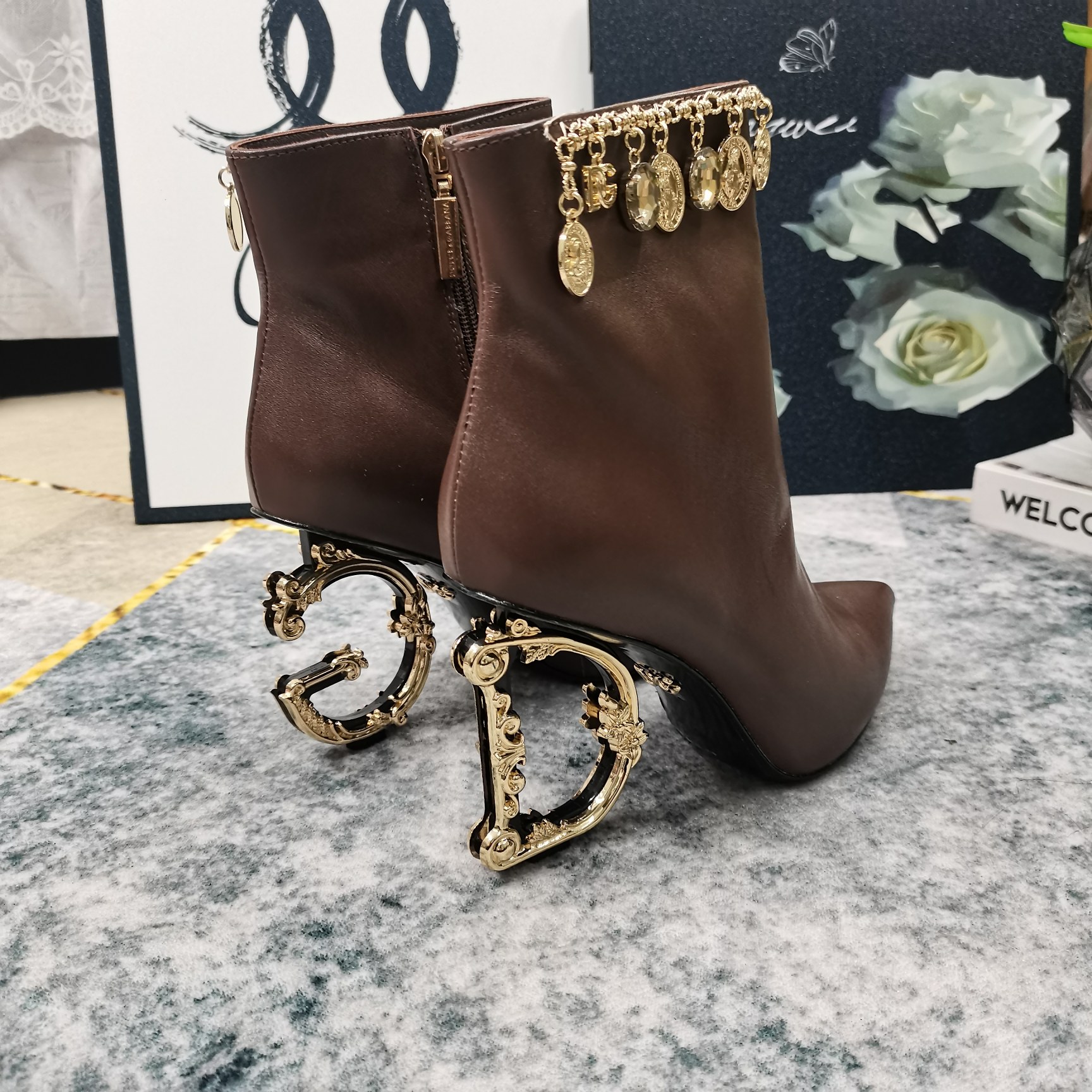 High-End DG Logo Short Boots with Perfect Details and Premium Materials - 图片 5