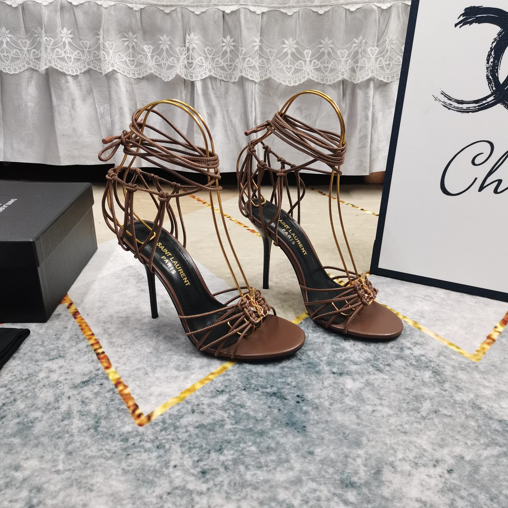 NO:234227,New colors - YSL strap high heel sandals, perfect details, footbed sheepskin (fine texture) Italian black leather outsole, ultimate perfect replica 1 imported cowhide upper 2 footbed sheepskin 3 sole original black leather outsole 4Size35-41 (41 customized, non-return) 5 heel height 10.5cm 6Clour black brown, brown, high heels, christian louboutin, saint laurent, sandals, high heels, cowhide, sheepskin, Leather soles19860909新色上新—YSL绑带高跟凉鞋 细节处理完美 垫脚羊皮（质感细腻） 意大利黑色真皮大底 极致完美复刻 1鞋面进口牛皮 2垫脚羊皮 3鞋底原版黑色真皮大底 4Size35-41（41订做不退换） 5跟高10.5cm 6Clour黑色 咖色 米白色 红色 棕色,高跟鞋,christian louboutin,saint laurent,sandals,high heels,cowhide,sheepskin,Leather soles,Women's Shoes