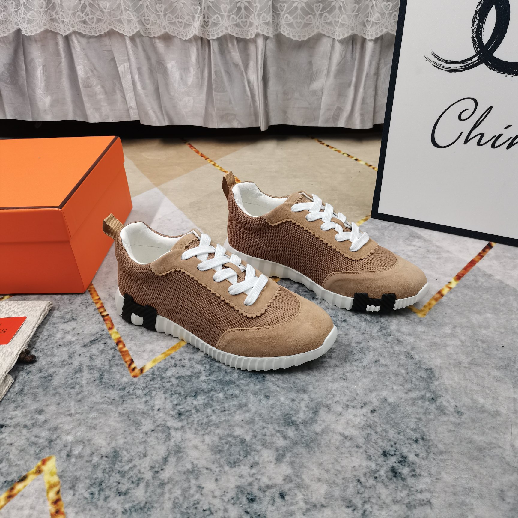 NO:164299,New color delivery—HERMES·Low-top casual shoes for women and men, high version, heavy-duty shipping, imported fabric, mesh patchwork, Yangjing, outsole, ultra-light IP material (skinned with cotton feet) Heel height 3.5cm Size, women 35-41 (41 customized) men 39-44 (45 customized), casual shoes/sports shoes, hermes, sneakers, sheep19860909新配色出货—HERMES·低帮休闲鞋 女男 高版本 重磅出货 面料进口网布拼接羊京 大底超轻IP材质（踩棉花脚感） 跟高3.5cm Size女35-41（41订做）男39-44（45订做）,休闲鞋/运动鞋,hermes,sneakers,sheep,Women's Shoes