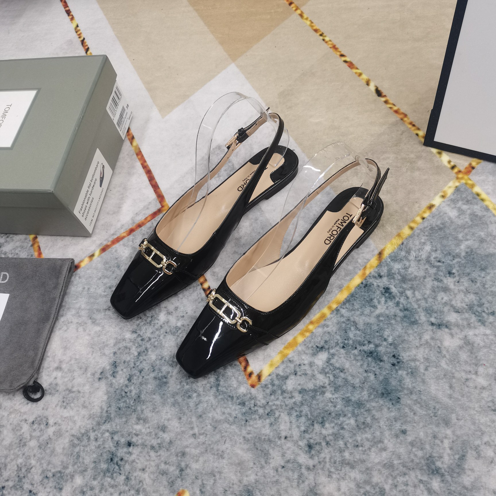 2025 TOM FORD Metal Button Shoes: High-Quality Italian Craftsmanship - 图片 3