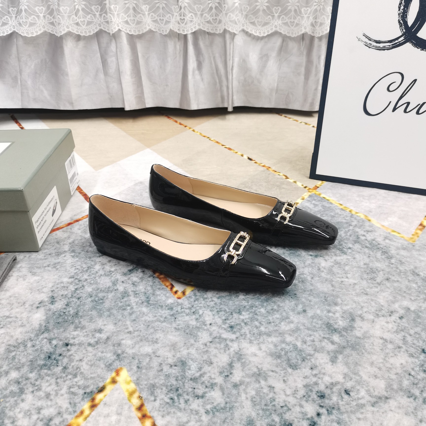 New TOM FORD Metal Button Shoes with Premium Italian Sheepskin and AAA Leather - 图片 1
