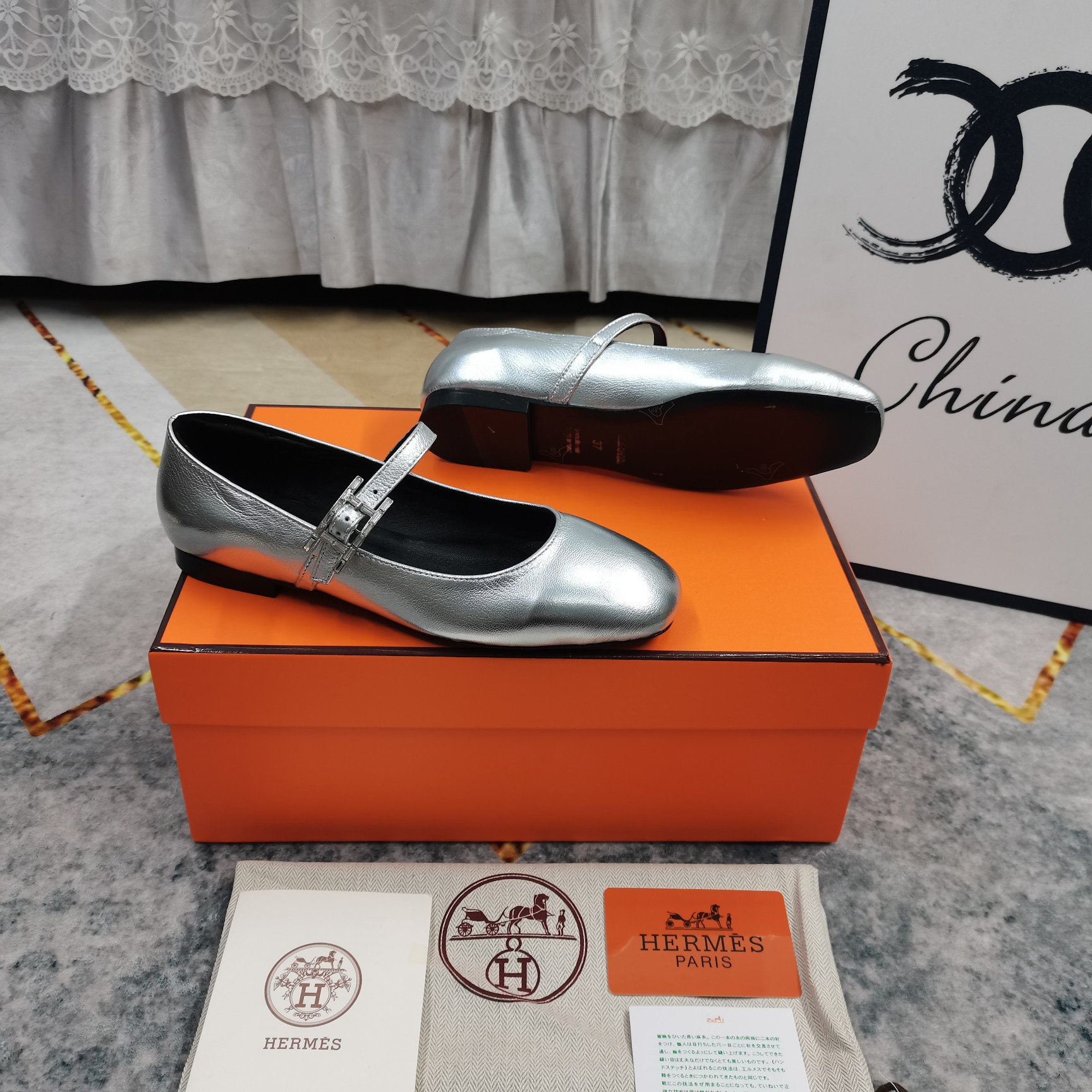 Hermes Mary Jane Silver Leather Ballet Flats 8 a1743509379363 4624