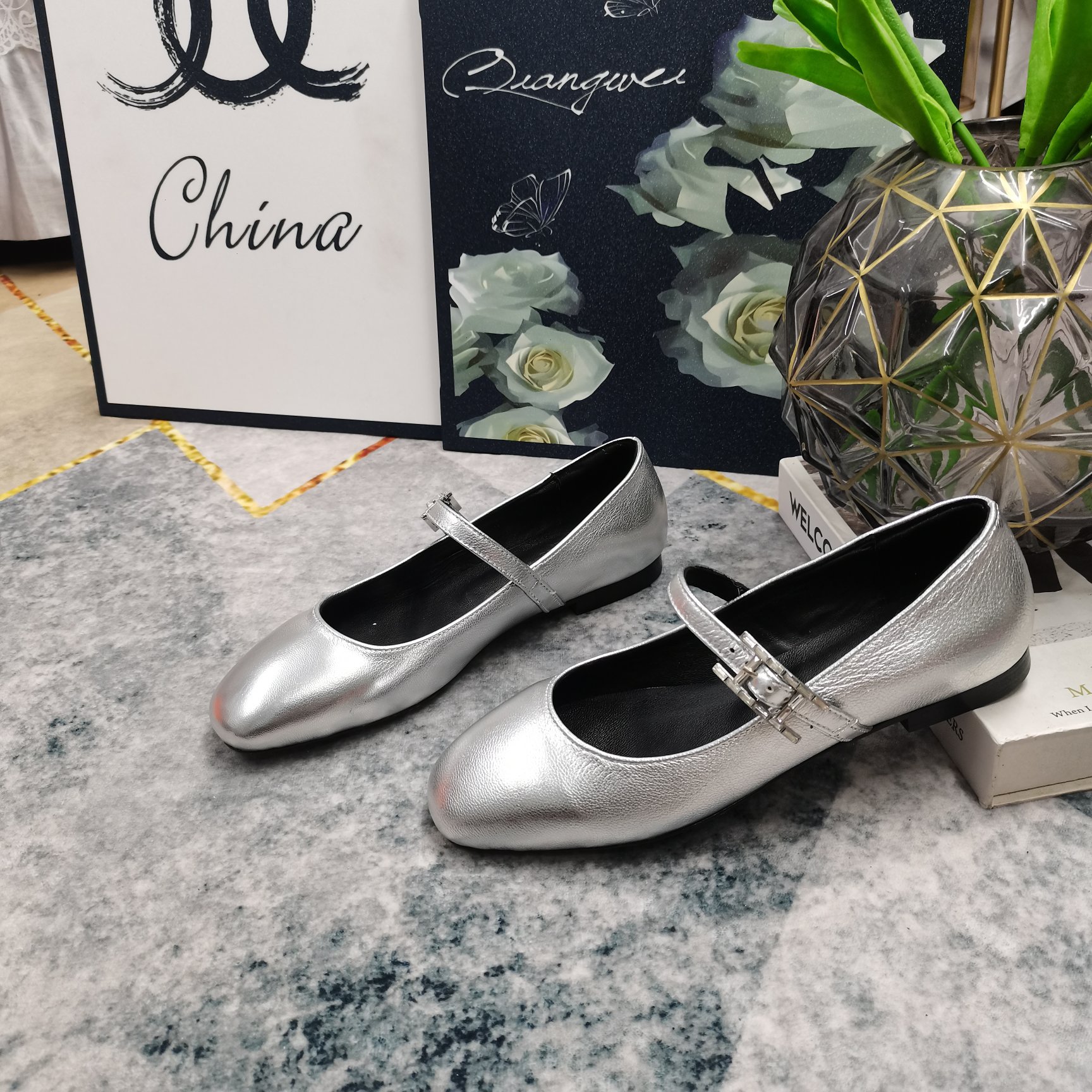 Hermes Mary Jane Silver Leather Ballet Flats 5 a1743509380461 6347