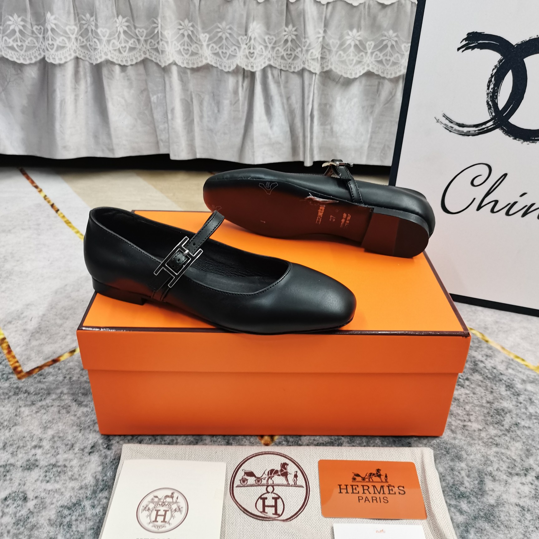 Hermès Women's Black Leather Mary Jane Ballet Flats with Buckle Strap 8 a1743509438968 1264