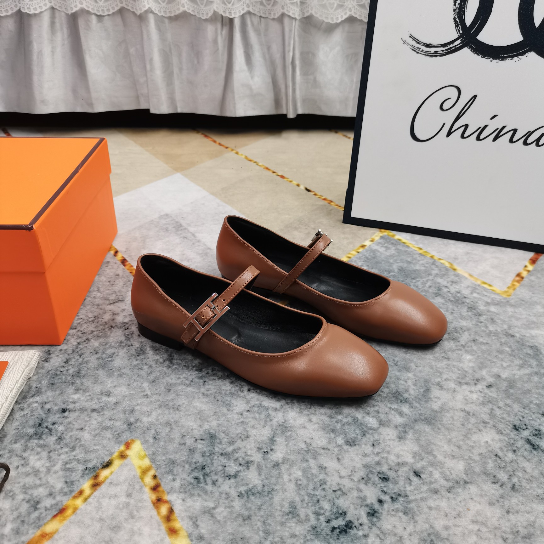 Hermes Women's Brown Leather Mary Jane Ballet Flats Comfortable Shoes 3 a1743509487082 8555