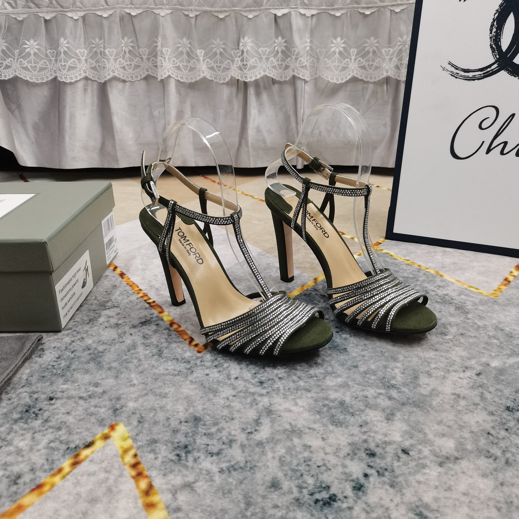 NO:240717,New - TOM FORD Top High-Level Version 2025 Official Website Synchronized New Hot Diamond High Heel Sandals Details Perfect Fitting Sheepskin (fine texture) AAA Grade YB Italian Leather Outsole Extremely Perfect Replica 1 Upper Imported Sheepskin Skin 2 Foot Pad Sheepskin 3 Soles AAA Grade Original Genuine Leather Outsole 4 Heels 11cm 5Clour④ Color Input 6Size34-43 (34 41 42 43 Customized No Returns and Exchanges), High Heels Sandals, christian louboutin,tom ford, sandals, high heels, sheepskin, sheep, Leather soles19860909上新-TOM FORD顶级高版本 2025官网同步新款烫钻高跟凉鞋 细节处理完美 垫脚羊皮（质感细腻） AAA级YB意大利真皮大底 极致完美复刻 1鞋面进口羊京皮烫钻 2垫脚羊皮 3鞋底AAA级原版真皮大底 4跟高11cm 5Clour④色入 6Size34-43（34 41 42 43订做不退换）,高跟鞋凉鞋,christian louboutin,tom ford,sandals,high heels,sheepskin,sheep,Leather soles,Women's Shoes