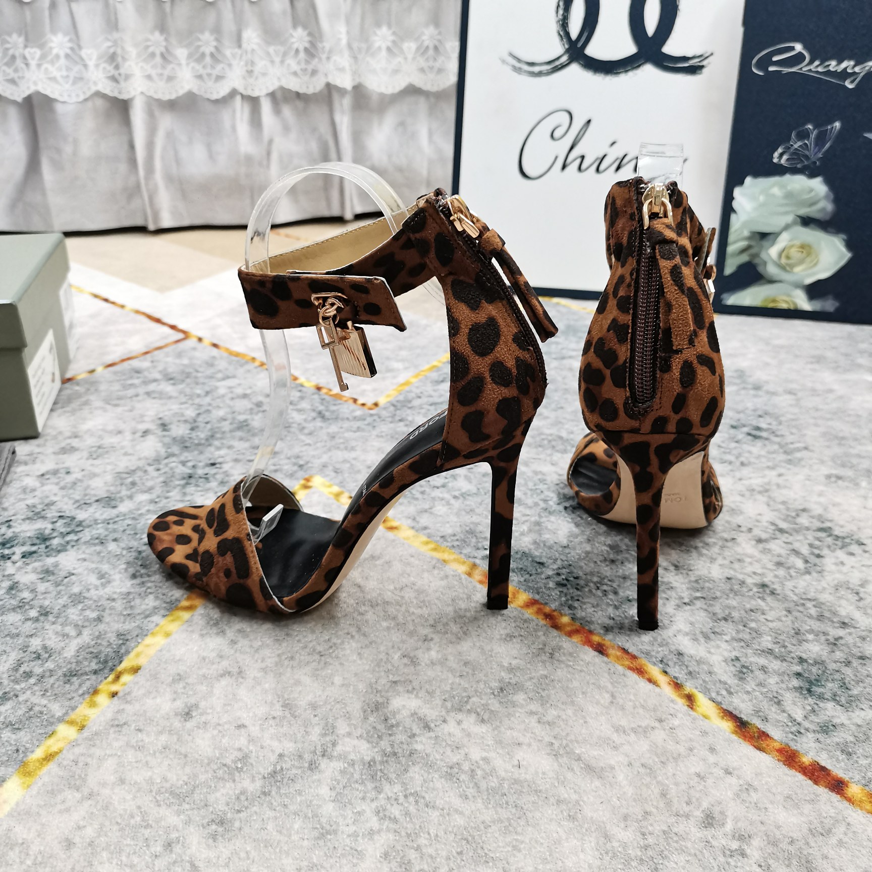 “New TOM FORD High-Run Sheepskin Shoes: Italian Luxury with AAA Quality Details” - 图片 6