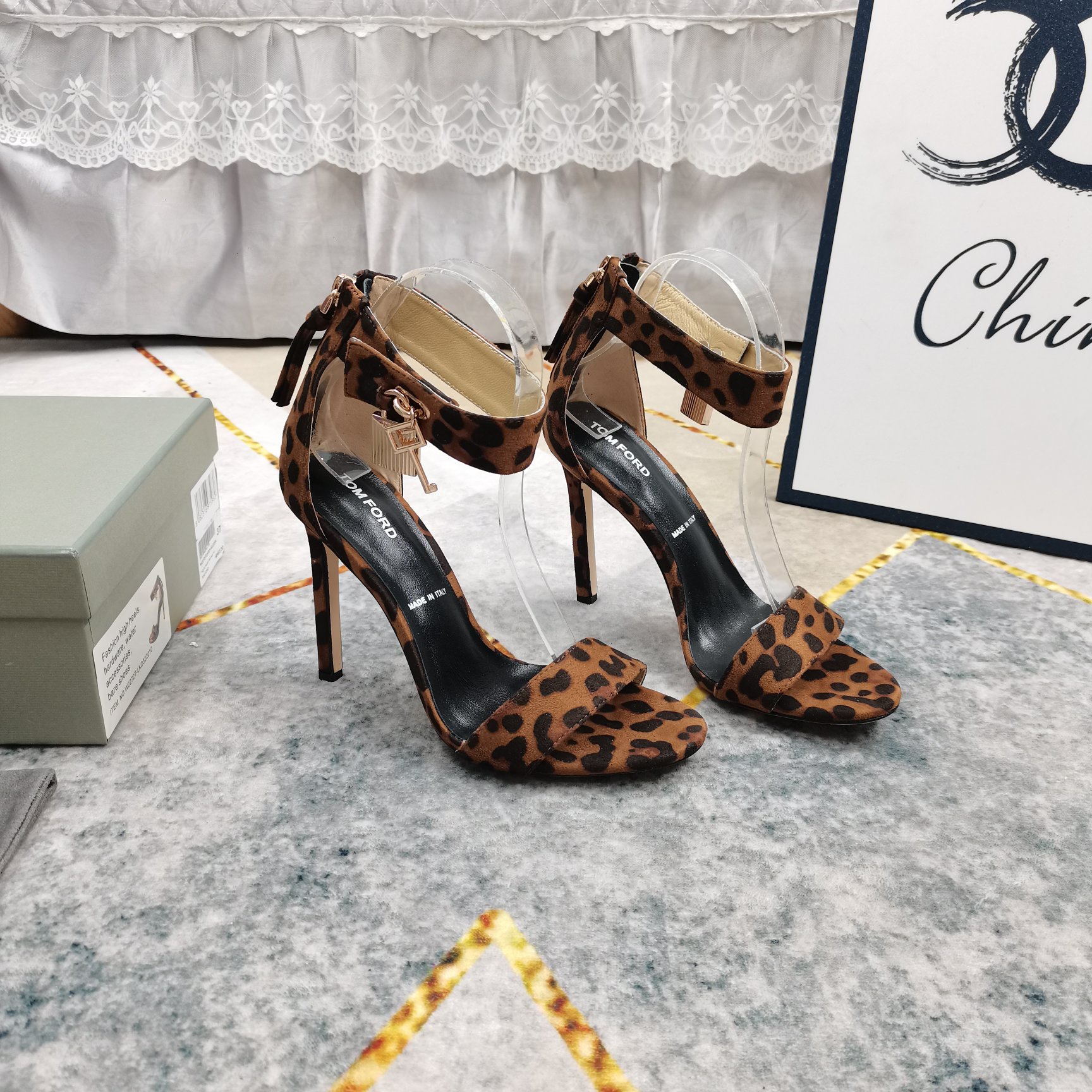 “New TOM FORD High-Run Sheepskin Shoes: Italian Luxury with AAA Quality Details” - 图片 1