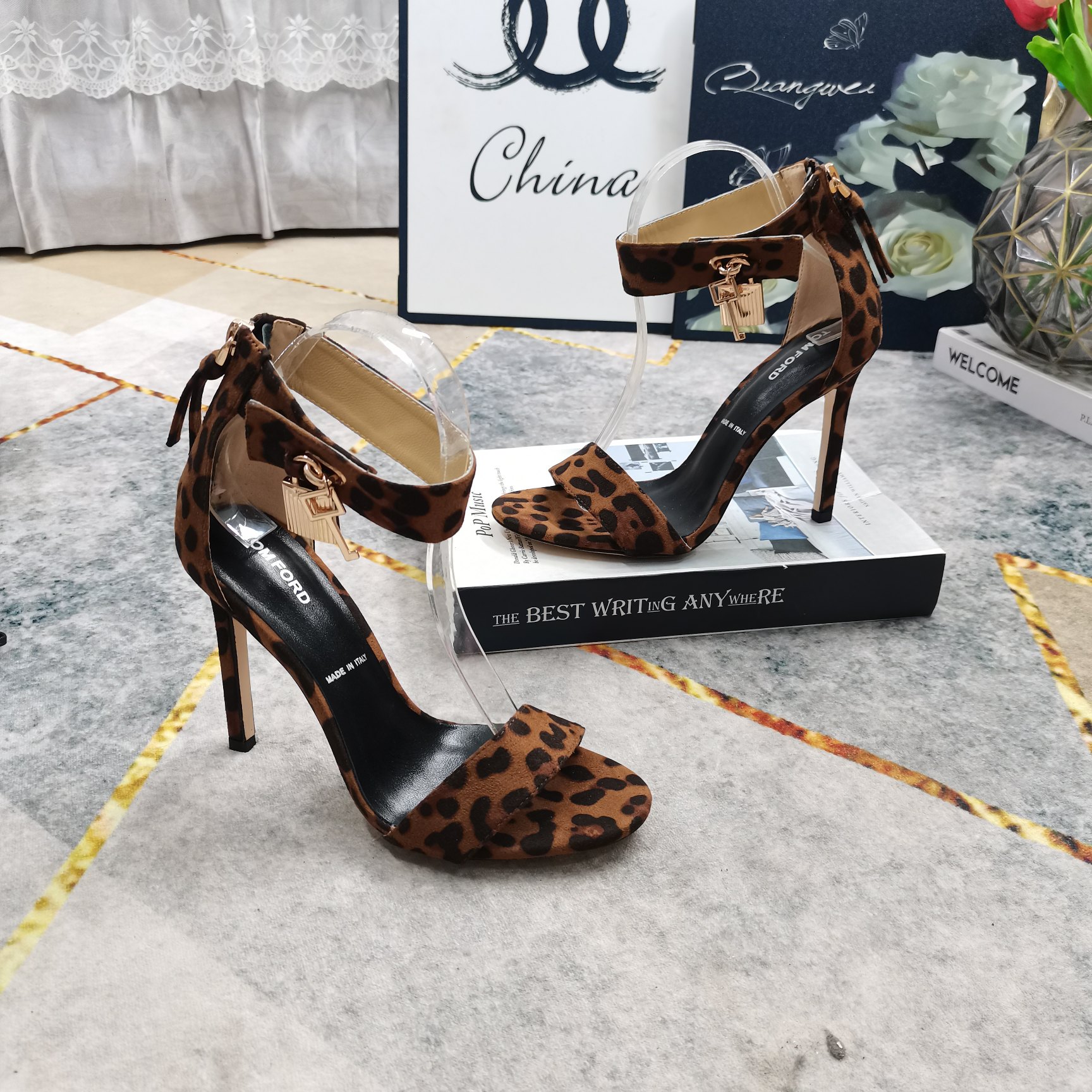 “New TOM FORD High-Run Sheepskin Shoes: Italian Luxury with AAA Quality Details” - 图片 7