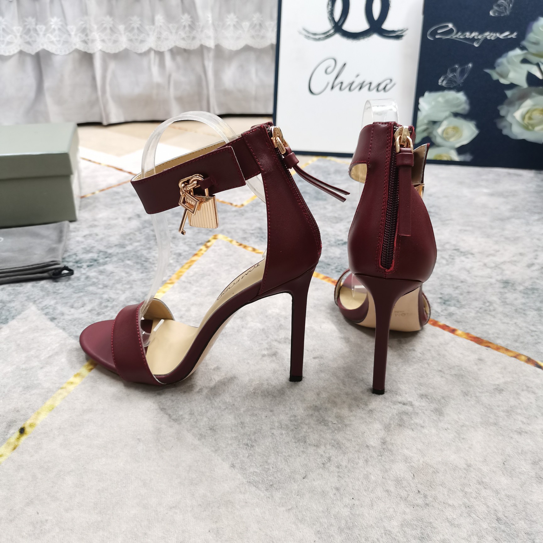 “New TOM FORD High-Run Sheepskin Shoes from Italy – Perfect Details, AAA Quality, 8 Colors, Size 34-43” - 图片 8