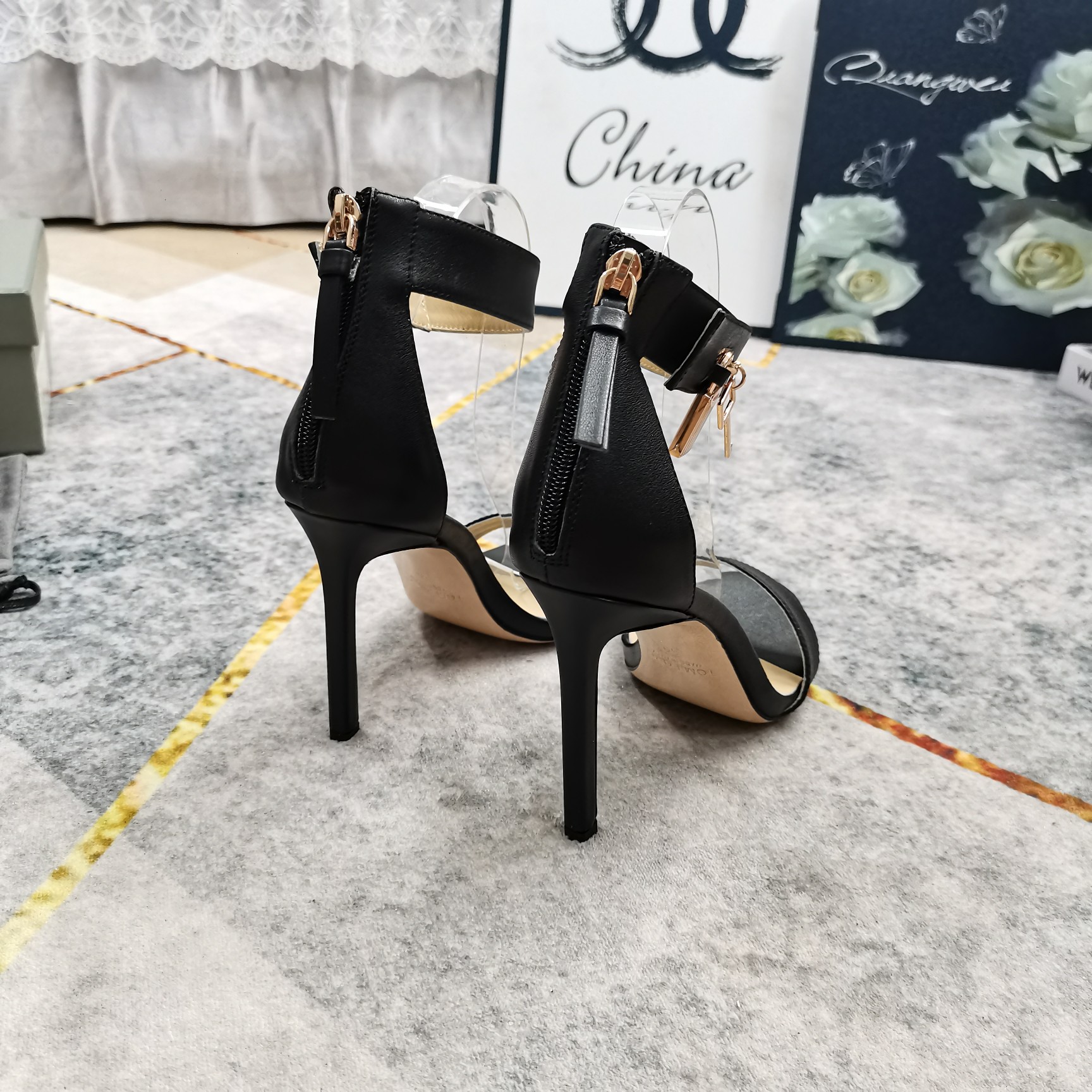 “New TOM FORD High-Run Sheepskin Shoes with AAA Class Quality Details” - 图片 6