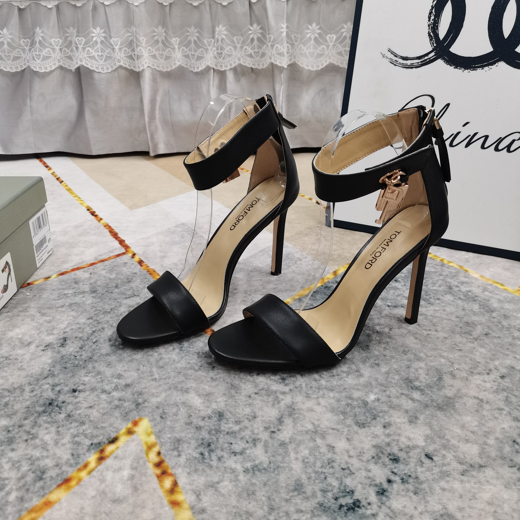“New TOM FORD High-Run Sheepskin Shoes with AAA Class Quality Details” - 图片 4
