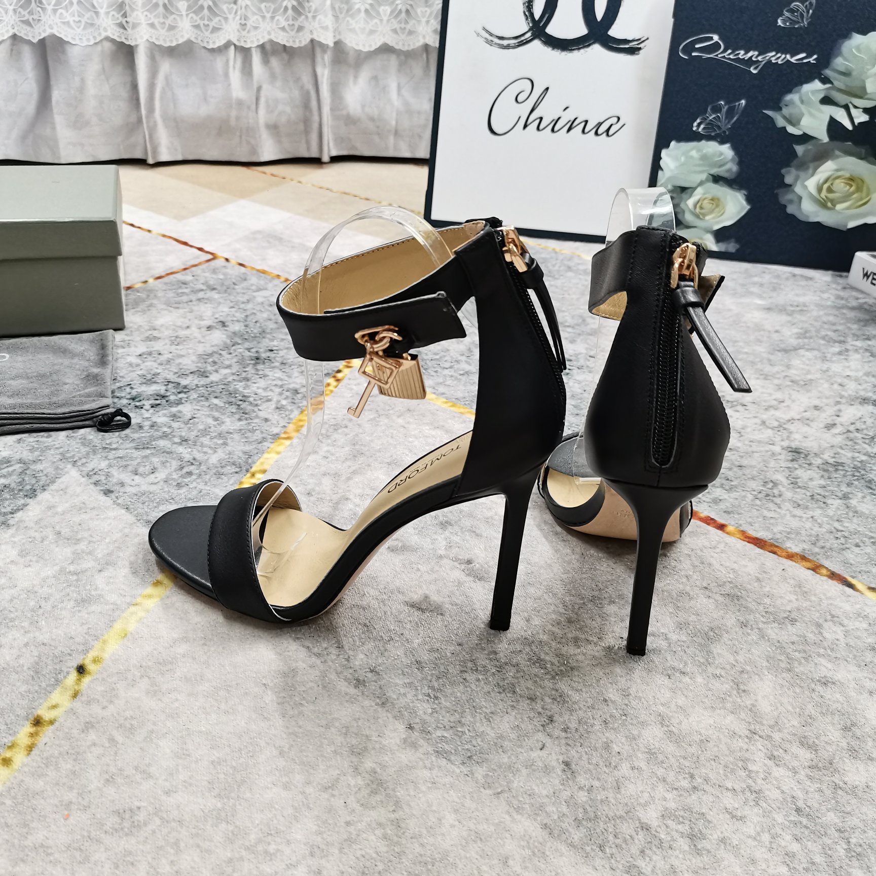“New TOM FORD High-Run Sheepskin Shoes with AAA Class Quality Details” - 图片 8