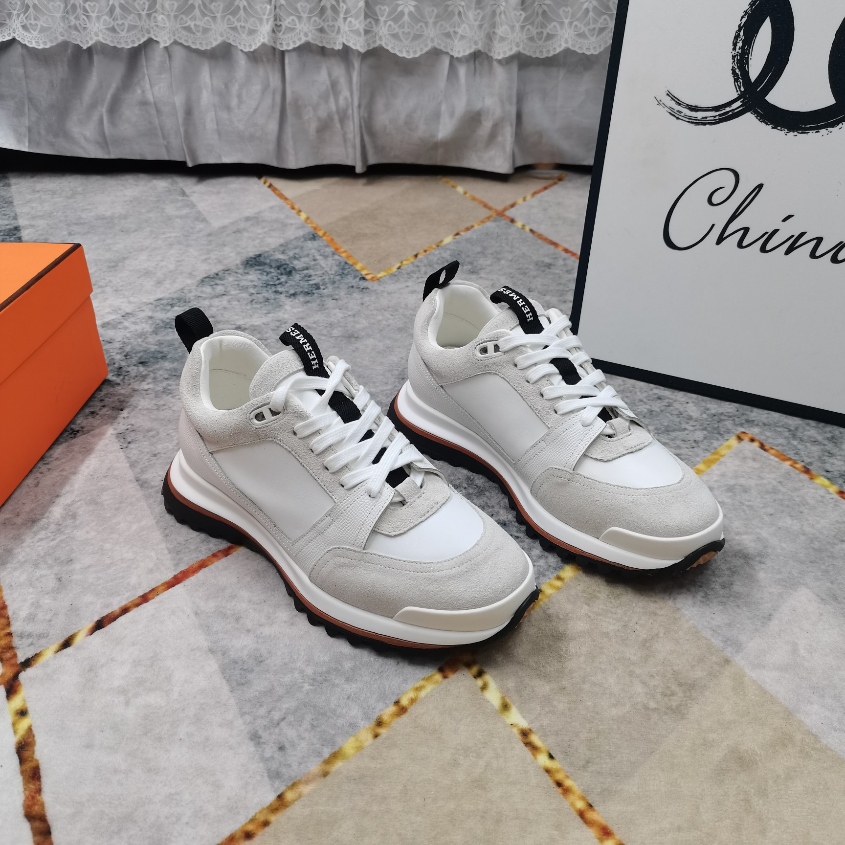 NO:485343,New splicing series casual shoes, heavy shipment, fabric YB fabric splicing, high-soled ultra-light IP material (feeling with cotton) Size women 35-41 (41 custom made without return or exchange) Men 39-45 (45 custom made without return or exchange) P women, men, casual shoes/sports shoes, sneakers19860909上新拼接系列休闲鞋 重磅出货 面料YB面料拼接 大底超轻IP材质（踩棉花脚感） Size女35-41（41订做不退换）  男39-45（45订做不退换） p女 男,休闲鞋/运动鞋,sneakers,Women's Shoes