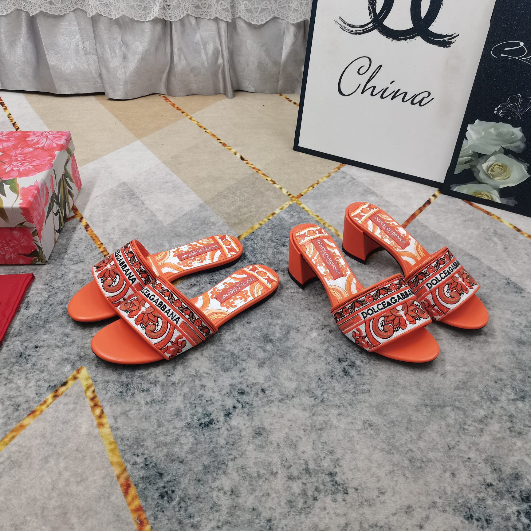 NO:710999,Collection of popular electric embroidered slippers Size34-43, slippers, slippers19860909爆款电绣拖鞋集图 Size34-43,拖鞋,slippers,Women's Shoes
