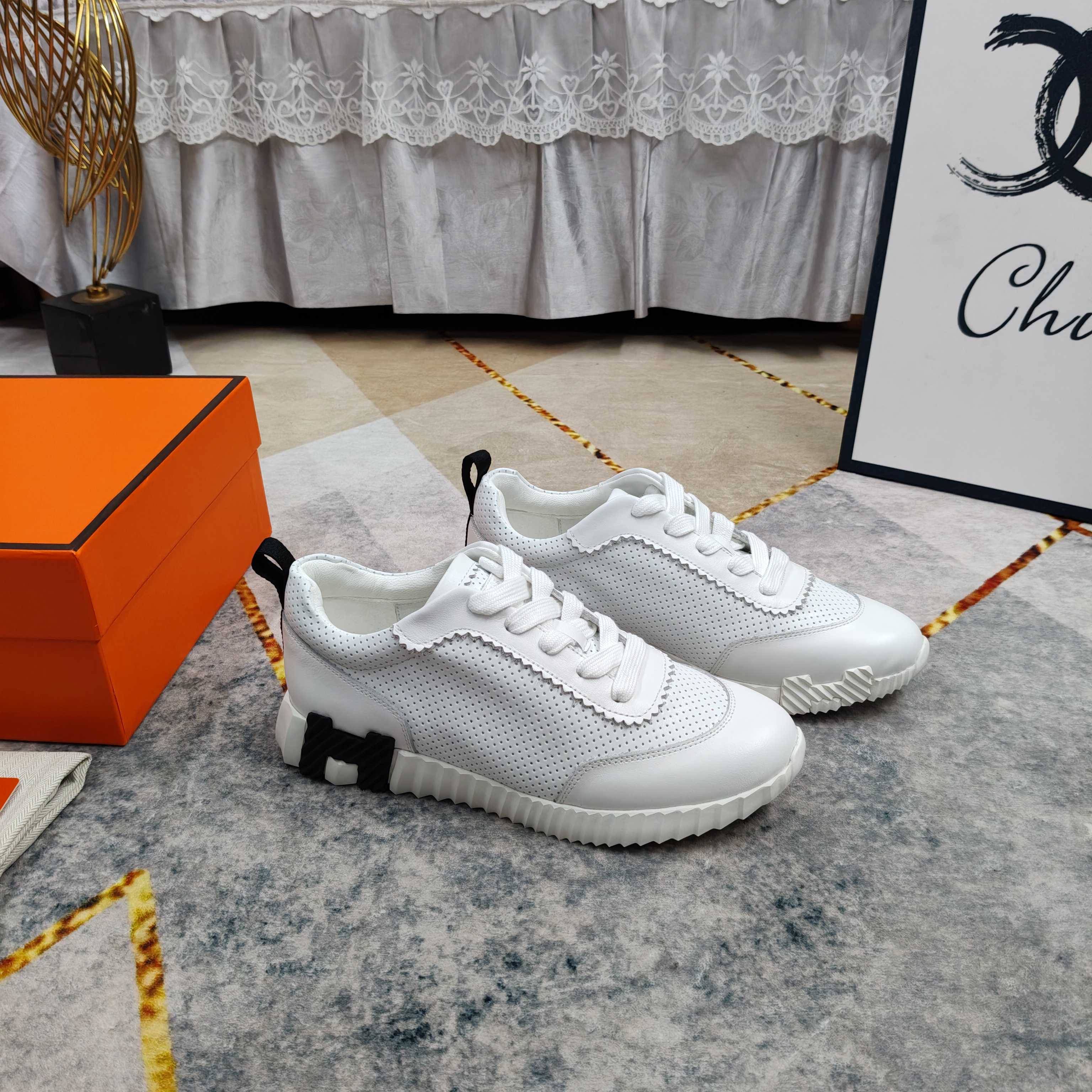 NO:780174,New colors for men and women - HERMES low-top casual shoes, imported cowhide leather splicing, outsole, ultra-light IP material (cotton feel), heel height 3.5cm, size female 35-41 (41 customized), male 39-44 (45 customized), casual shoes/sports shoes, hermes, sneakers, cowhide, sheep19860909男女 新配色出货—HERMES·低帮休闲鞋 面料进口牛皮拼接羊京 大底超轻IP材质（踩棉花脚感） 跟高3.5cm Size女35-41（41订做）男39-44（45订做）,休闲鞋/运动鞋,hermes,sneakers,cowhide,sheep,Women's Shoes