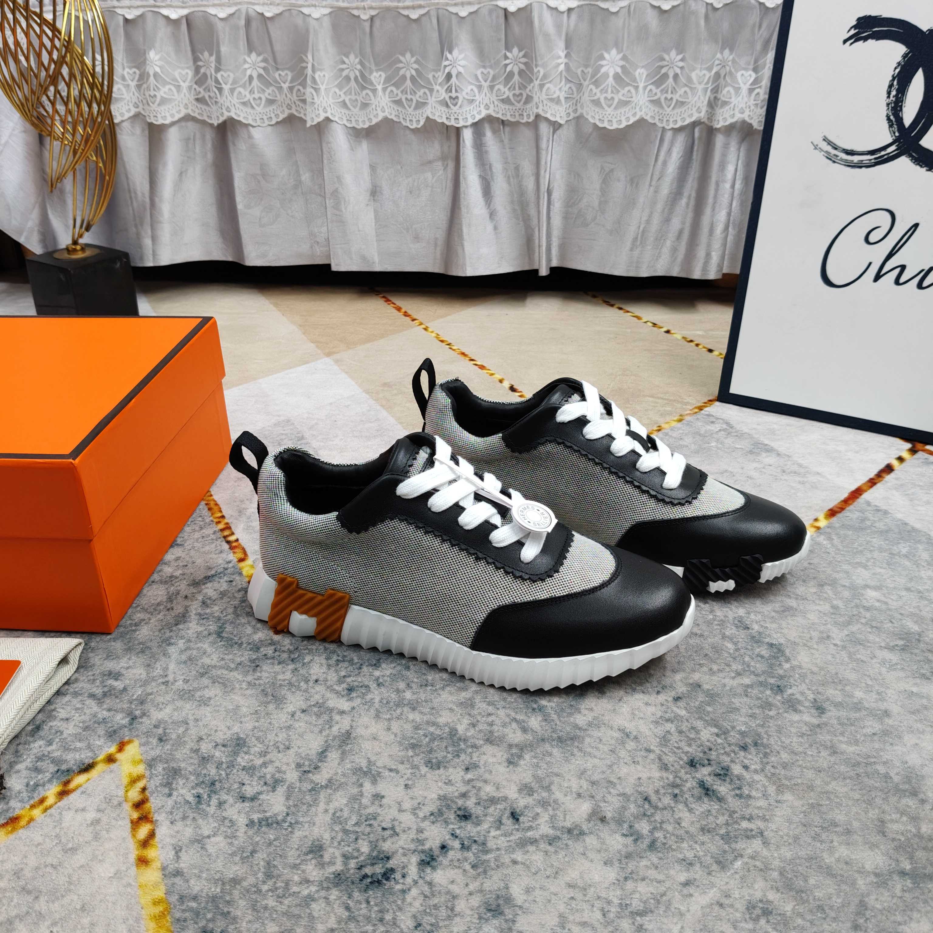 NO:780180,Men and women, new colors shipped - HERMES low-top casual shoes, imported cowhide leather splicing, outsole ultra-light IP material (cotton foot feel), heel height 3.5cm, size female 35-41 (customized 41), male 39-44 (customized 45), casual shoes/sports shoes, hermes, sneakers, cowhide19860909男女 新配色出货—HERMES·低帮休闲鞋 面料进口牛皮拼接 大底超轻IP材质（踩棉花脚感） 跟高3.5cm Size女35-41（41订做）男39-44（45订做）,休闲鞋/运动鞋,hermes,sneakers,cowhide,Women's Shoes