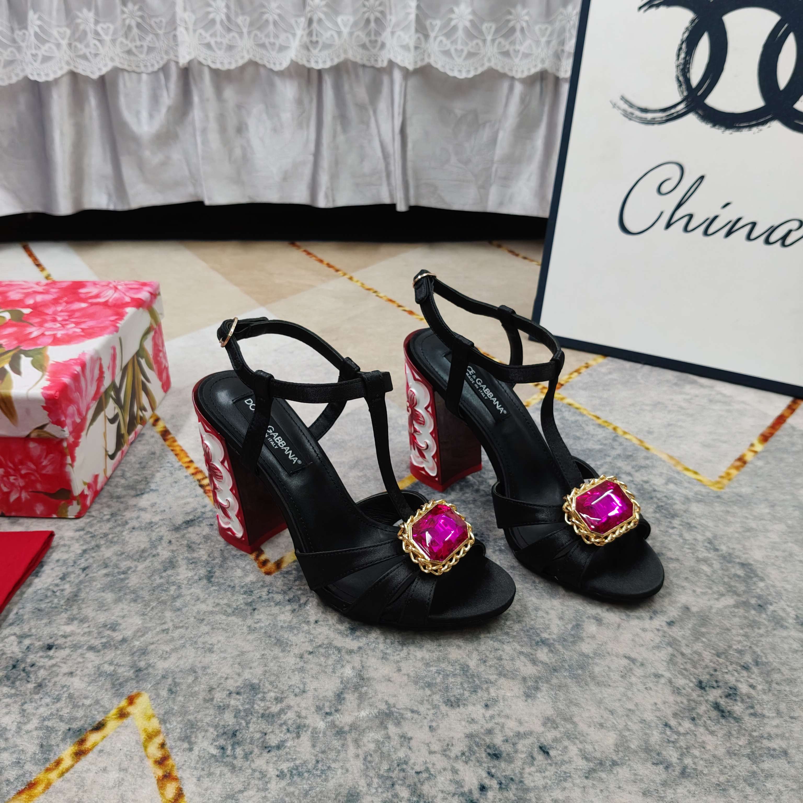 D&G Black Satin Magenta Crystal Carved Block Heels