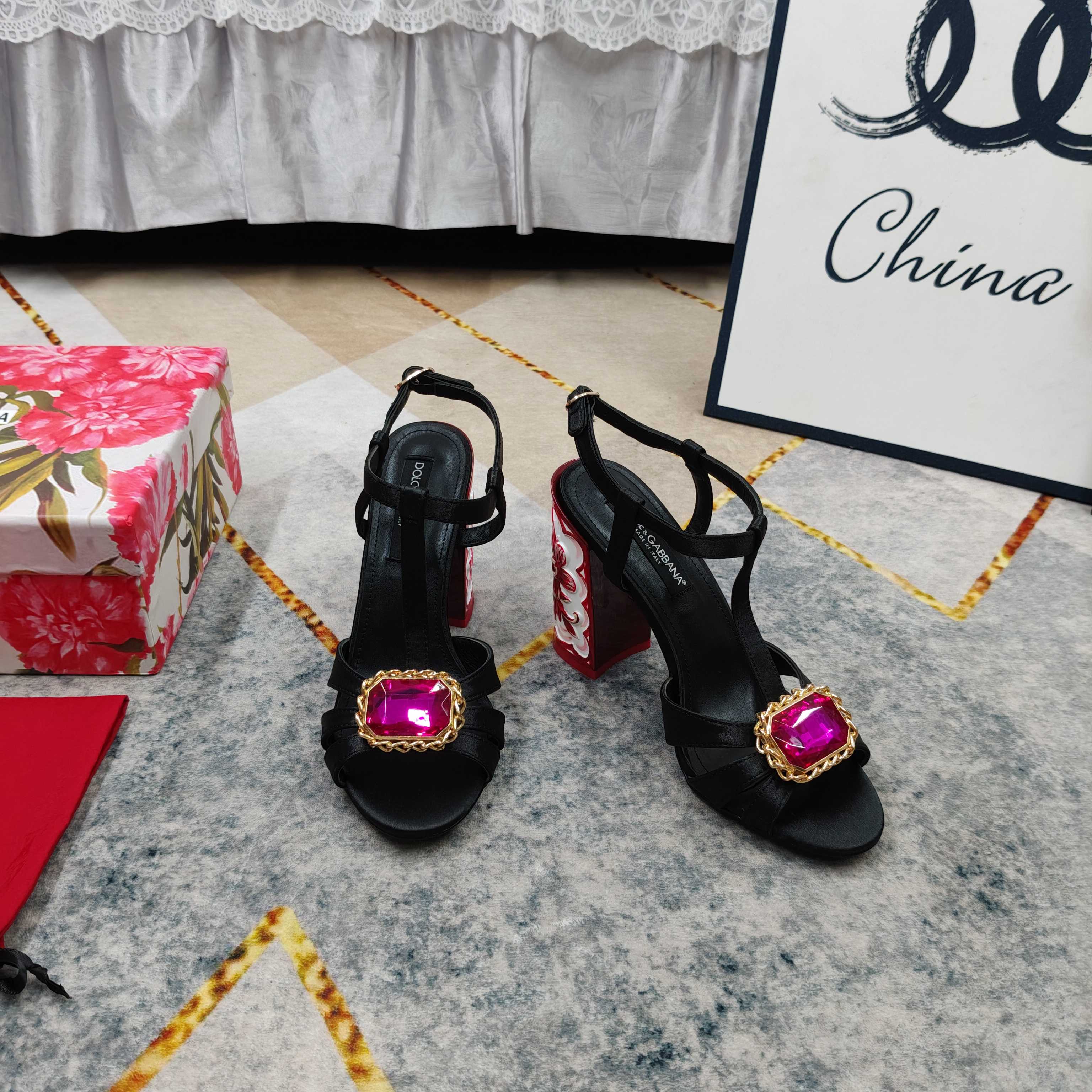 D&G Black Satin Magenta Crystal Carved Block Heels