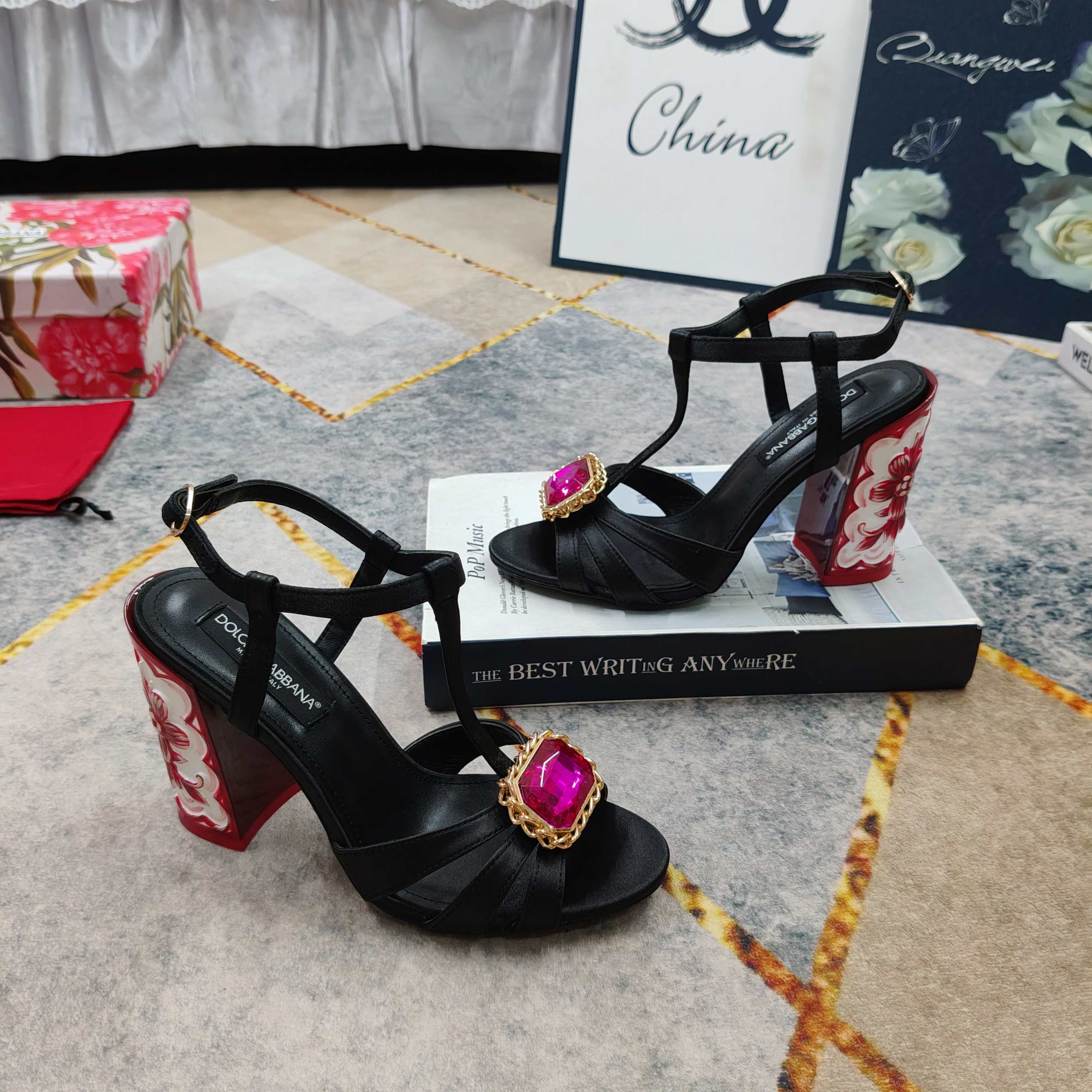 D&G Black Satin Magenta Crystal Carved Block Heels