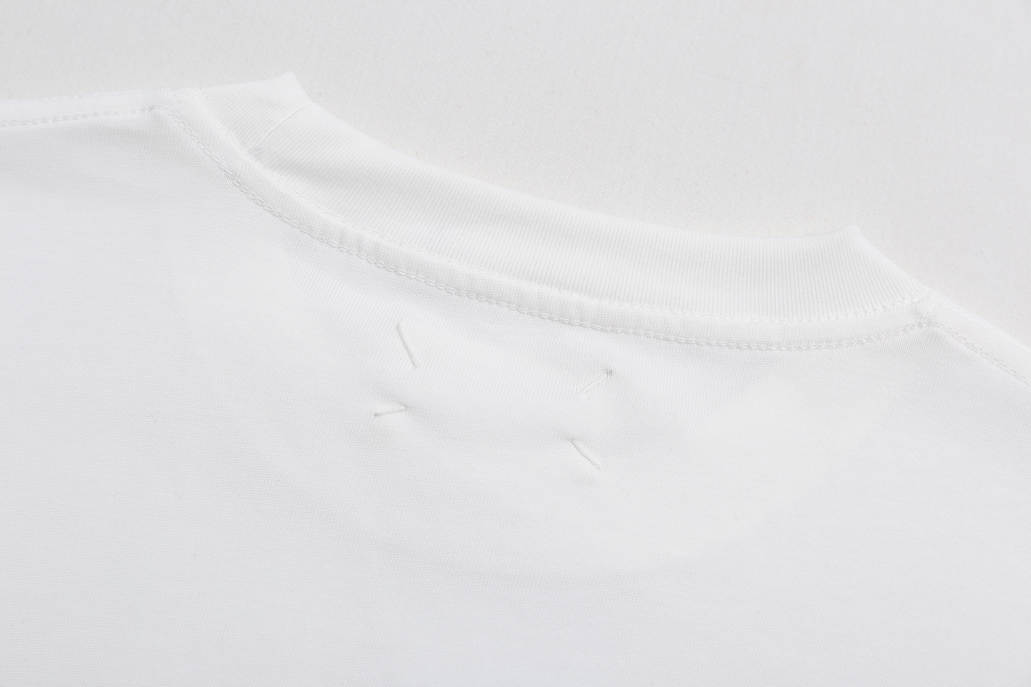 高版本MaisonMargiela/马吉拉 马赛克数字印花短袖