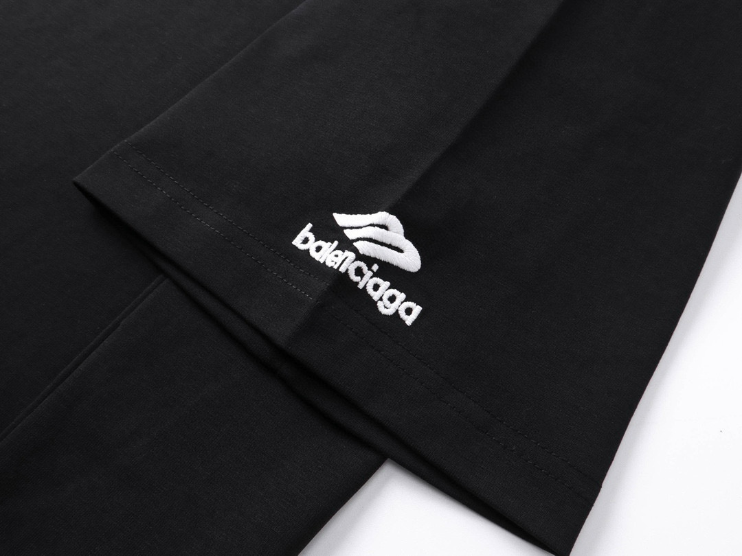 高版本BALENCIAGA/巴黎世家 刺绣字母小标短袖T恤 胸前手臂均刺绣
