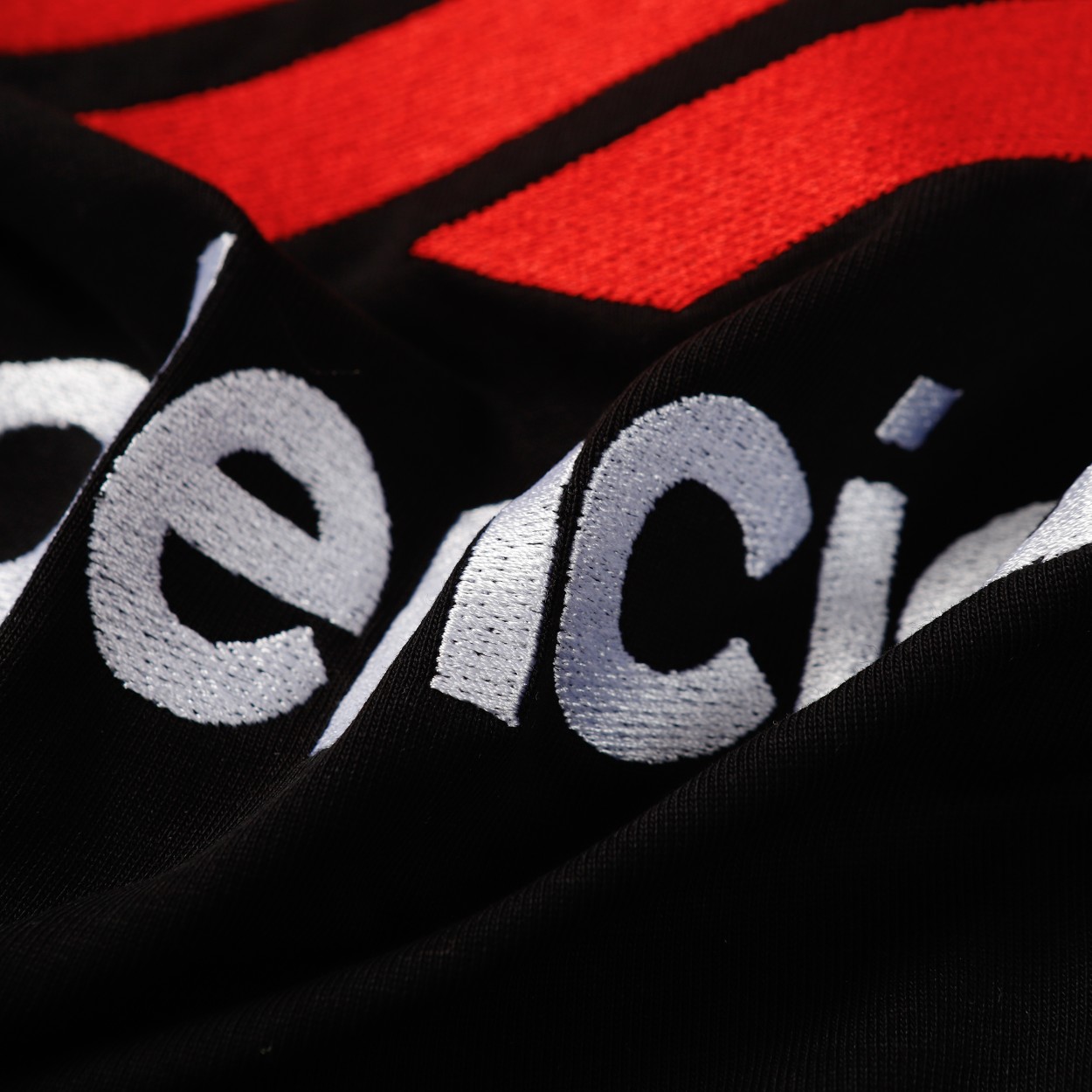 高版本BALENCIAGA/巴黎世家 logo字母刺绣短袖T恤 前后手臂均刺绣