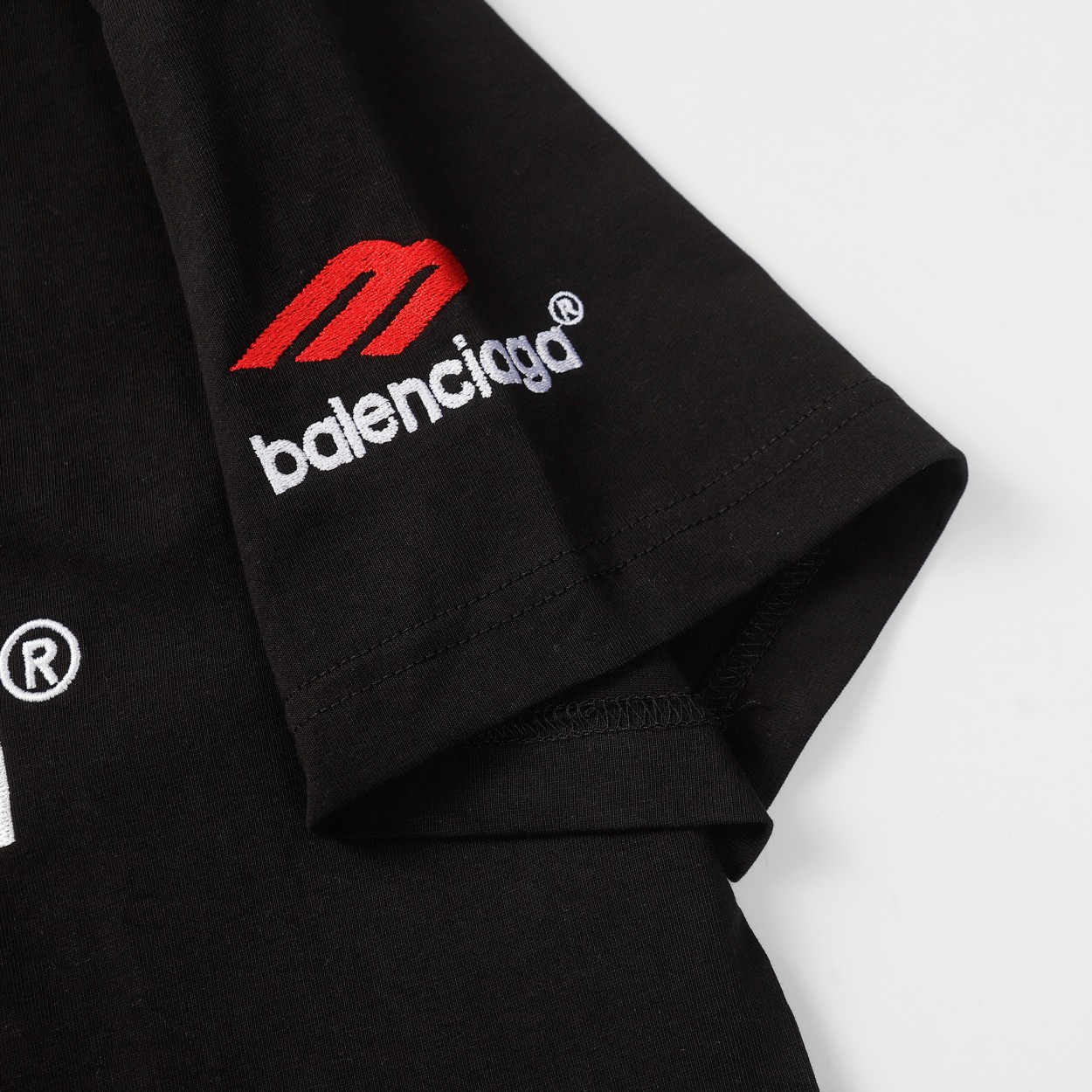 高版本BALENCIAGA/巴黎世家 logo字母刺绣短袖T恤 前后手臂均刺绣
