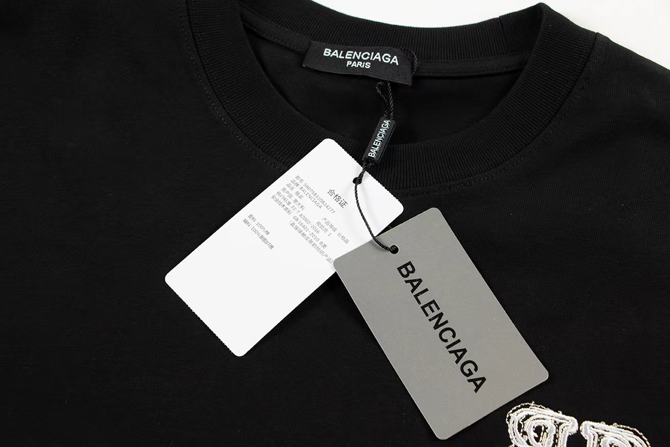 高版本BALENCIAGA/巴黎世家 反字母刺绣短袖T恤 前后均刺绣