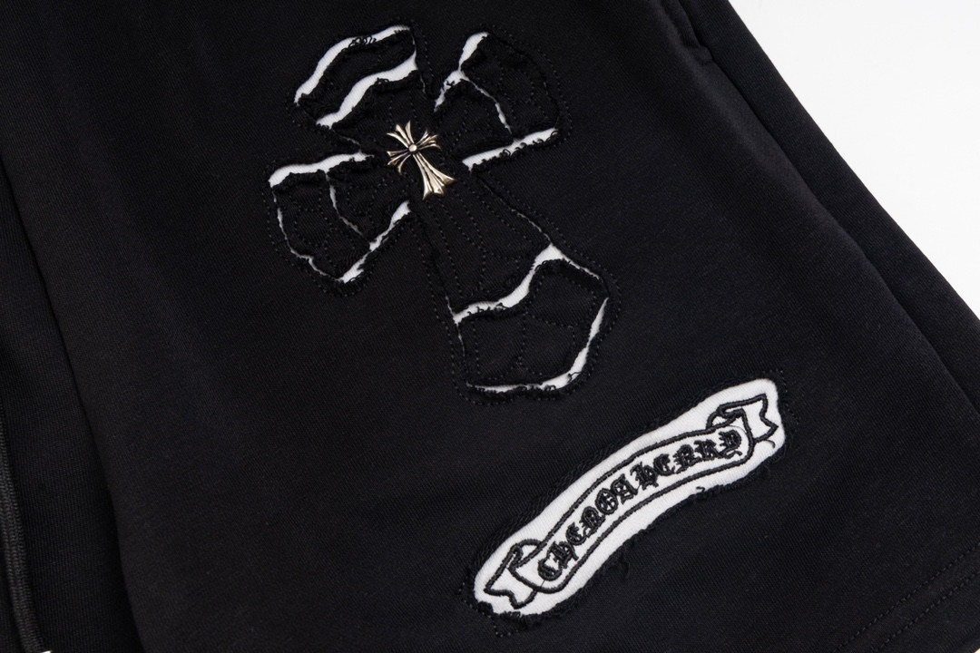 高版本Chrome Hearts 贴布刺绣梵文十字短裤